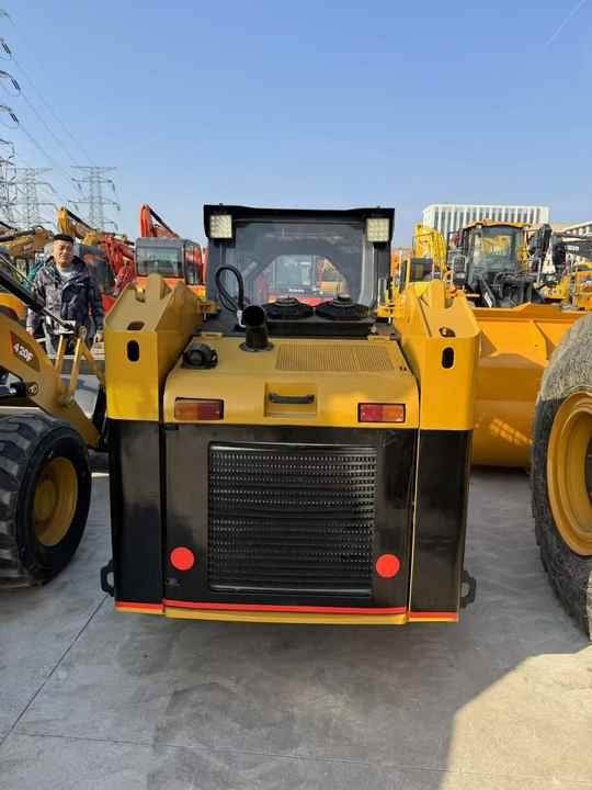 Second Hand Cheap Caterpillar CAT246D with Perfect Function Mini Skid Steers Used Cat246c 246D Backhoe Loader on Sale - Smykový nakladač: obrázek 5 Second Hand Cheap Caterpillar CAT246D with Perfect Function Mini Skid Steers Used Cat246c 246D Backhoe Loader on Sale - Smykový nakladač: obrázek 5