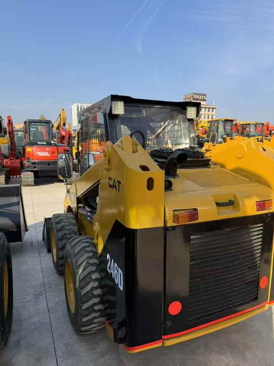 Second Hand Cheap Caterpillar CAT246D with Perfect Function Mini Skid Steers Used Cat246c 246D Backhoe Loader on Sale - Smykový nakladač: obrázek 2 Second Hand Cheap Caterpillar CAT246D with Perfect Function Mini Skid Steers Used Cat246c 246D Backhoe Loader on Sale - Smykový nakladač: obrázek 2