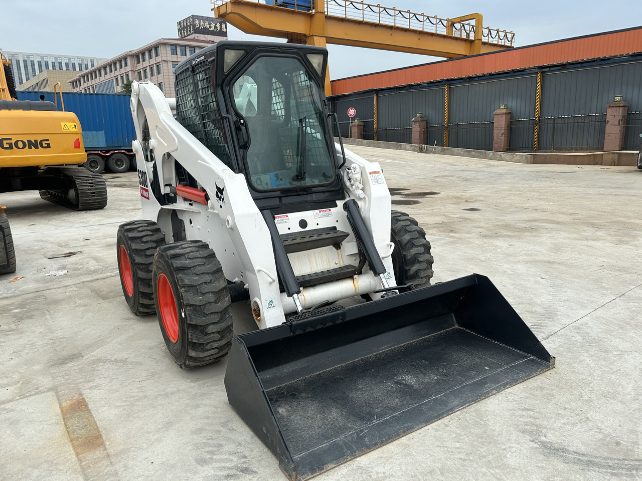 Second hand Hot sale skid-steers Bobcat S300 - Smykový nakladač: obrázek 3 Second hand Hot sale skid-steers Bobcat S300 - Smykový nakladač: obrázek 3
