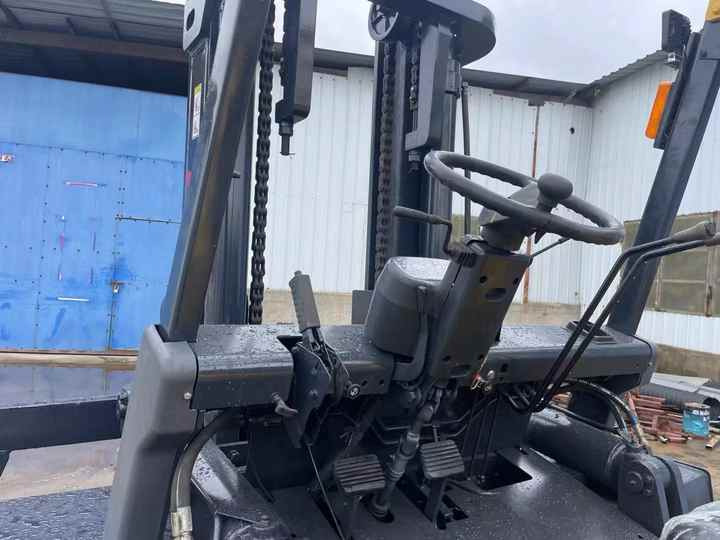 Seconh Hand Original tcm 7tons Forklift in High Quality on Hot Sale Used Building Construction Equipment for Sale - Vysokozdvižný vozík: obrázek 4 Seconh Hand Original tcm 7tons Forklift in High Quality on Hot Sale Used Building Construction Equipment for Sale - Vysokozdvižný vozík: obrázek 4