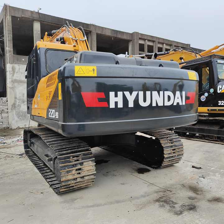 South Korea Low Price Hyundai 220lc-9s Excavator Hyundai 22ton Excavator Hot Sale - Pásové rýpadlo: obrázek 4 South Korea Low Price Hyundai 220lc-9s Excavator Hyundai 22ton Excavator Hot Sale - Pásové rýpadlo: obrázek 4