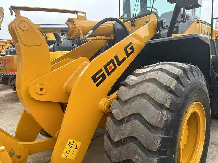 USED Loaders SDLG LG958L WHEEL LOADER in China Machines for Sale - Kolový nakladač: obrázek 2 USED Loaders SDLG LG958L WHEEL LOADER in China Machines for Sale - Kolový nakladač: obrázek 2