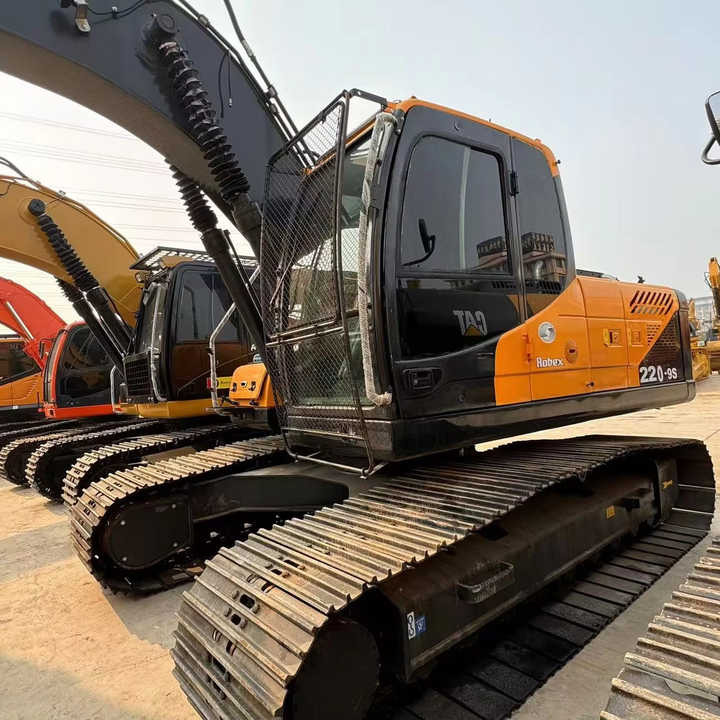 Used 22 Ton Korea Brand Hyundai 220LC-9S Used Excavator for Sale Hyundai 210 215 220 305 Excavators for Sale in China - Rýpadlo: obrázek 1 Used 22 Ton Korea Brand Hyundai 220LC-9S Used Excavator for Sale Hyundai 210 215 220 305 Excavators for Sale in China - Rýpadlo: obrázek 1