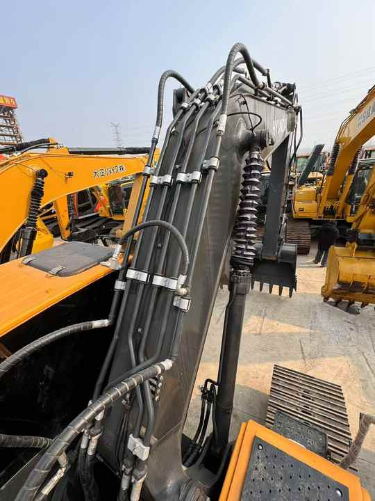 Used 22 Ton Korea Brand Hyundai 220LC-9S Used Excavator for Sale Hyundai 210 215 220 305 Excavators for Sale in China - Rýpadlo: obrázek 4 Used 22 Ton Korea Brand Hyundai 220LC-9S Used Excavator for Sale Hyundai 210 215 220 305 Excavators for Sale in China - Rýpadlo: obrázek 4