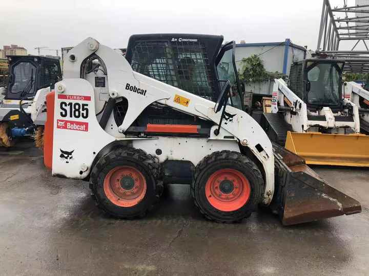 Used BobCat Bob Cat S185 Used Mini Skid Steer Wheel Loader Multifunctional Track Loaders Bobcat - Smykový nakladač: obrázek 4 Used BobCat Bob Cat S185 Used Mini Skid Steer Wheel Loader Multifunctional Track Loaders Bobcat - Smykový nakladač: obrázek 4