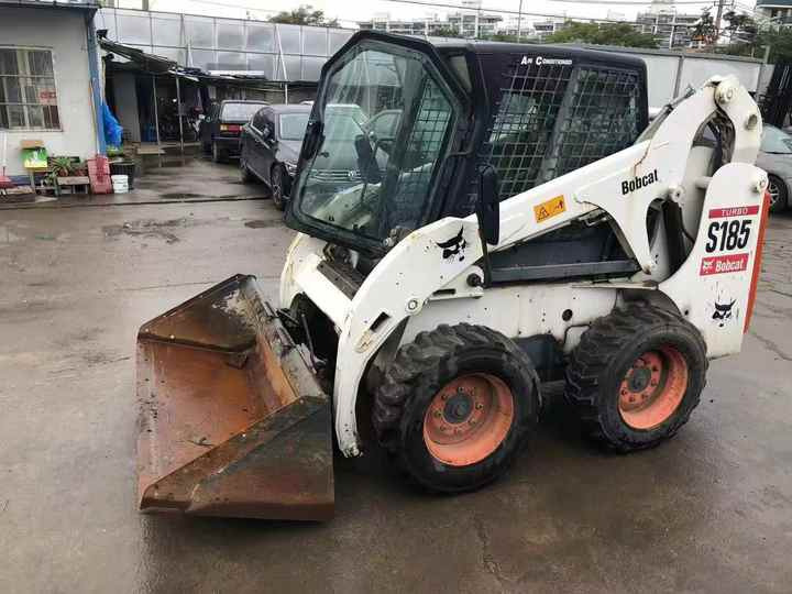 Used BobCat Bob Cat S185 Used Mini Skid Steer Wheel Loader Multifunctional Track Loaders Bobcat - Smykový nakladač: obrázek 3 Used BobCat Bob Cat S185 Used Mini Skid Steer Wheel Loader Multifunctional Track Loaders Bobcat - Smykový nakladač: obrázek 3
