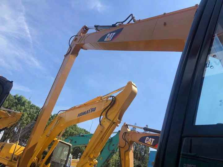 Used CAT 330D 30T Second Hand Japan Original Large Excavator Construction - Pásové rýpadlo: obrázek 4 Used CAT 330D 30T Second Hand Japan Original Large Excavator Construction - Pásové rýpadlo: obrázek 4
