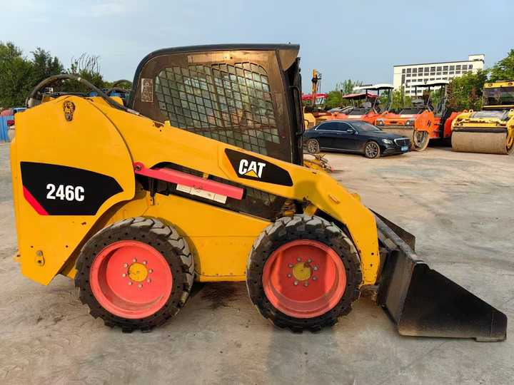 Used Caterpillar 246c Skid Steer in Stock for Sale 100% Original Caterpillar 246c 246d Skid Steer - Smykový nakladač: obrázek 5 Used Caterpillar 246c Skid Steer in Stock for Sale 100% Original Caterpillar 246c 246d Skid Steer - Smykový nakladač: obrázek 5