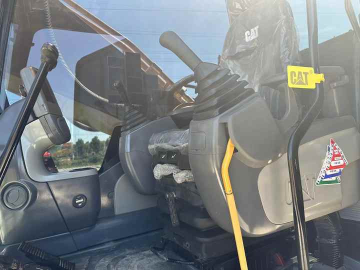 Used Caterpillar 330D2L Crawler Excavator Foe Sale - Pásové rýpadlo: obrázek 4 Used Caterpillar 330D2L Crawler Excavator Foe Sale - Pásové rýpadlo: obrázek 4