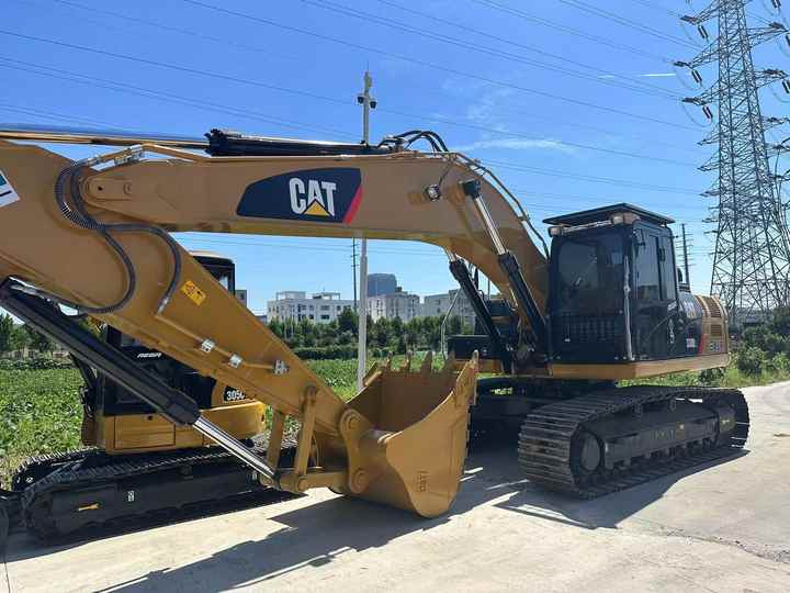 Used Caterpillar 330D2L Crawler Excavator Foe Sale - Pásové rýpadlo: obrázek 2 Used Caterpillar 330D2L Crawler Excavator Foe Sale - Pásové rýpadlo: obrázek 2