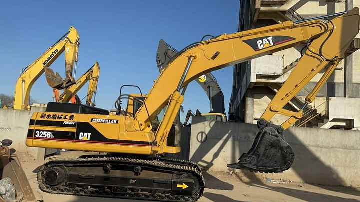 Used Digger CAT 325BL Construction Machinery Construction Digger Used CAT 325BL Cheap Excavator - Pásové rýpadlo: obrázek 4 Used Digger CAT 325BL Construction Machinery Construction Digger Used CAT 325BL Cheap Excavator - Pásové rýpadlo: obrázek 4
