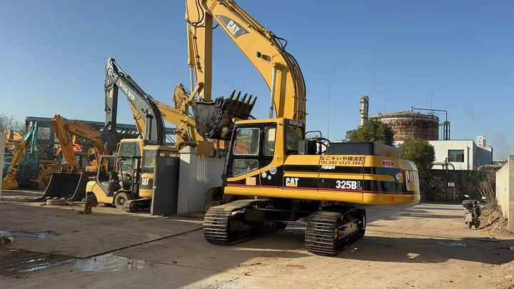 Used Digger CAT 325BL Construction Machinery Construction Digger Used CAT 325BL Cheap Excavator - Pásové rýpadlo: obrázek 3 Used Digger CAT 325BL Construction Machinery Construction Digger Used CAT 325BL Cheap Excavator - Pásové rýpadlo: obrázek 3