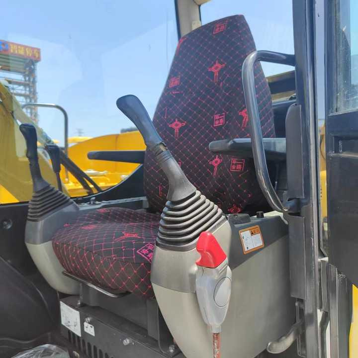 Used Excavator KOMATSU PC70-8 Construction Machinery Excavator PC70-8 PC60 PC70 Excavators for Sale at Negotiable Price - Rýpadlo: obrázek 5 Used Excavator KOMATSU PC70-8 Construction Machinery Excavator PC70-8 PC60 PC70 Excavators for Sale at Negotiable Price - Rýpadlo: obrázek 5