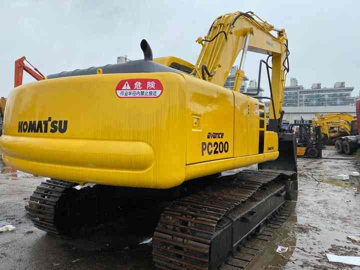 Used Good Quality Japan Original PC200-6 in Good Condition PC200-6 Komatsu - Pásové rýpadlo: obrázek 3 Used Good Quality Japan Original PC200-6 in Good Condition PC200-6 Komatsu - Pásové rýpadlo: obrázek 3