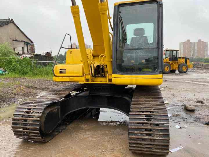 Used Good Quality Japan Original PC200-6 in Good Condition PC200-6 Komatsu - Pásové rýpadlo: obrázek 2 Used Good Quality Japan Original PC200-6 in Good Condition PC200-6 Komatsu - Pásové rýpadlo: obrázek 2
