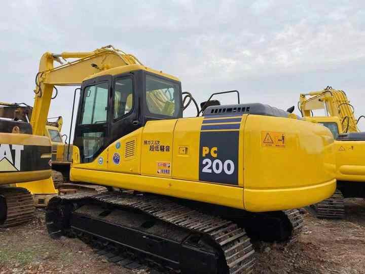 Used Good Quality Japan Original PC200-7 in Good Condition PC200-7 Komatsu - Pásové rýpadlo: obrázek 2 Used Good Quality Japan Original PC200-7 in Good Condition PC200-7 Komatsu - Pásové rýpadlo: obrázek 2