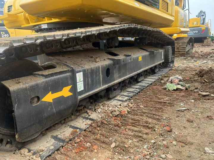 Used Good Quality Japan Original PC240-8 in Good Condition PC240-8 Komatsu - Pásové rýpadlo: obrázek 4 Used Good Quality Japan Original PC240-8 in Good Condition PC240-8 Komatsu - Pásové rýpadlo: obrázek 4