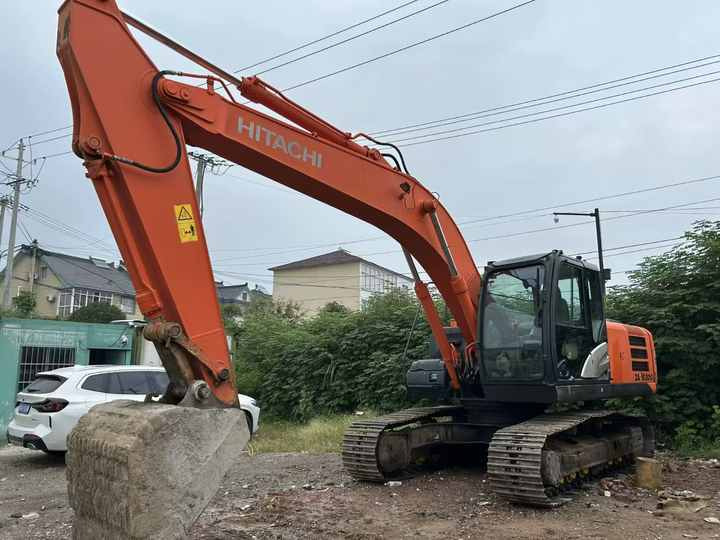 Used HITACHI ZX210-3G New Model Excavator Second Hand Machine Popular Brand Japan Hitachi Hydraulic Machinery - Pásové rýpadlo: obrázek 4 Used HITACHI ZX210-3G New Model Excavator Second Hand Machine Popular Brand Japan Hitachi Hydraulic Machinery - Pásové rýpadlo: obrázek 4