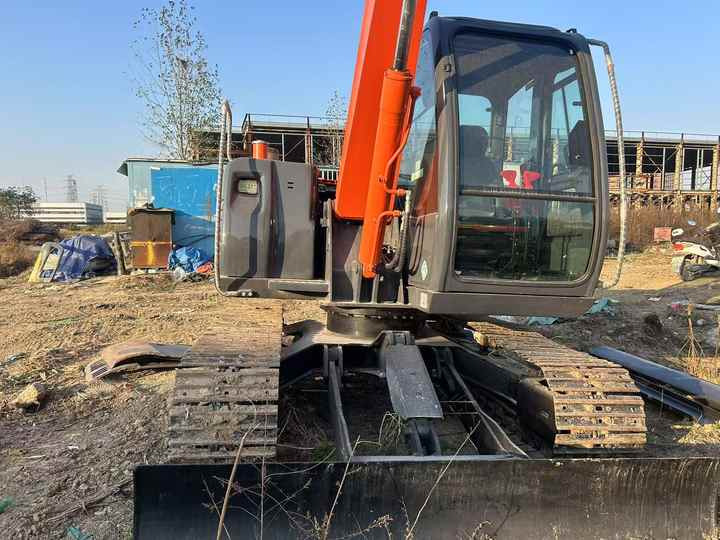 Used HITACHI ZX70 Model Mini Excavator Second Hand Machine Popular Brand Japan Hitachi Hydraulic Machinery - Rýpadlo: obrázek 4 Used HITACHI ZX70 Model Mini Excavator Second Hand Machine Popular Brand Japan Hitachi Hydraulic Machinery - Rýpadlo: obrázek 4