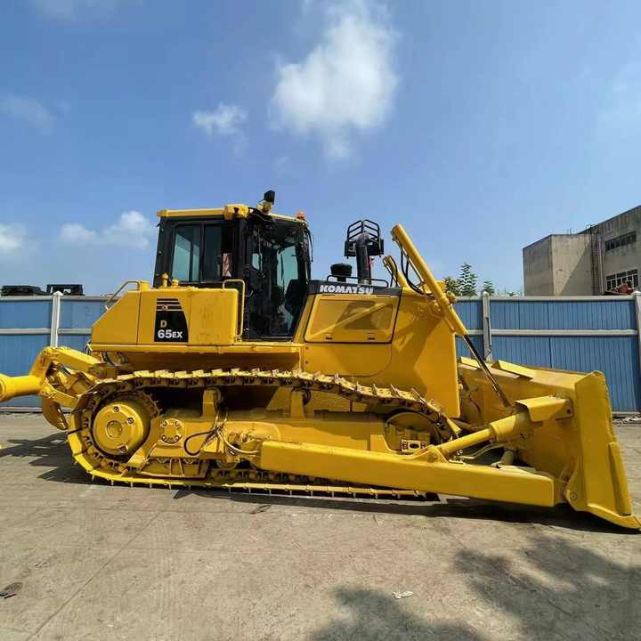 Used Heavy Construction Equipment KomatsuD65EX Bulldozer Used Machine - Buldozer: obrázek 1 Used Heavy Construction Equipment KomatsuD65EX Bulldozer Used Machine - Buldozer: obrázek 1