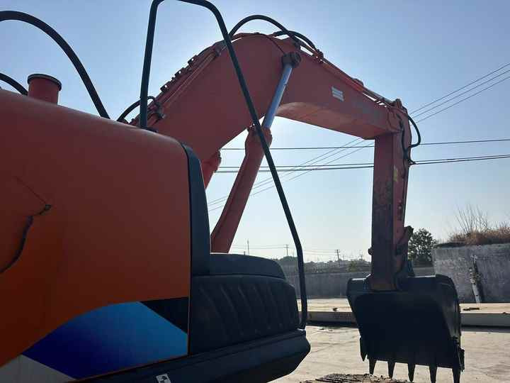 Used Hitachi Zx350H-5G New Model 35ton Excavator Second Hand Machine Popular Brand Japan HITACHI Hydraulic Machinery - Rýpadlo: obrázek 4 Used Hitachi Zx350H-5G New Model 35ton Excavator Second Hand Machine Popular Brand Japan HITACHI Hydraulic Machinery - Rýpadlo: obrázek 4