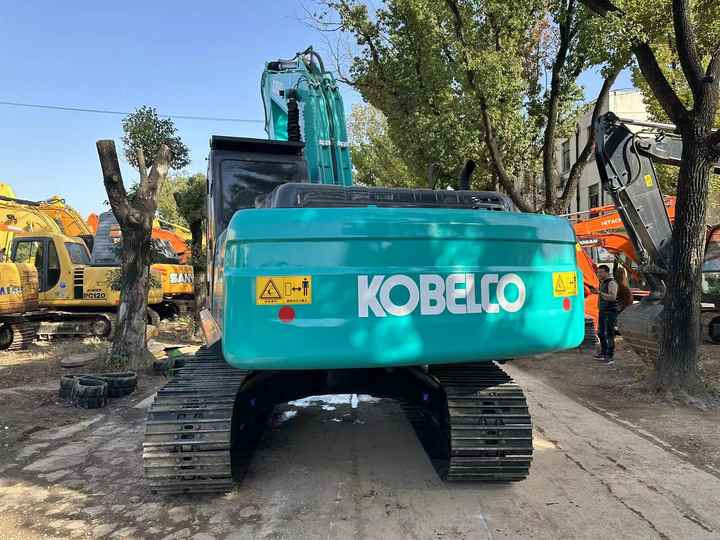 Used Japan Kobelco SK200-8 Crawler Excavator New Arrival Earth-moving Machine for Sale - Pásové rýpadlo: obrázek 2 Used Japan Kobelco SK200-8 Crawler Excavator New Arrival Earth-moving Machine for Sale - Pásové rýpadlo: obrázek 2