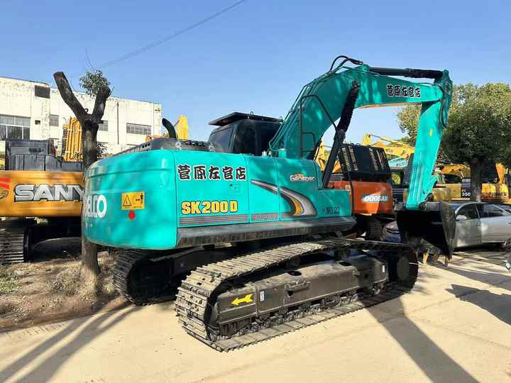Used Japan Kobelco SK200-8 Crawler Excavator New Arrival Earth-moving Machine for Sale - Pásové rýpadlo: obrázek 4 Used Japan Kobelco SK200-8 Crawler Excavator New Arrival Earth-moving Machine for Sale - Pásové rýpadlo: obrázek 4