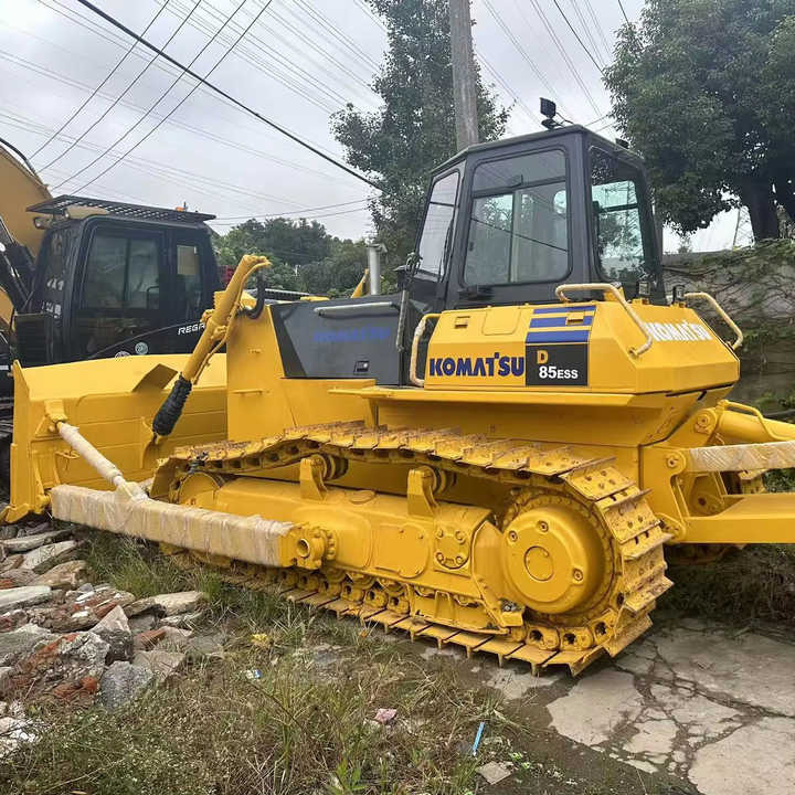 Used Japan Komatsu D85ESS Dozer with Ripper Komatsu D85 Crawler Bulldozer with Excellent Performance Low Price for Sale - Buldozer: obrázek 1 Used Japan Komatsu D85ESS Dozer with Ripper Komatsu D85 Crawler Bulldozer with Excellent Performance Low Price for Sale - Buldozer: obrázek 1