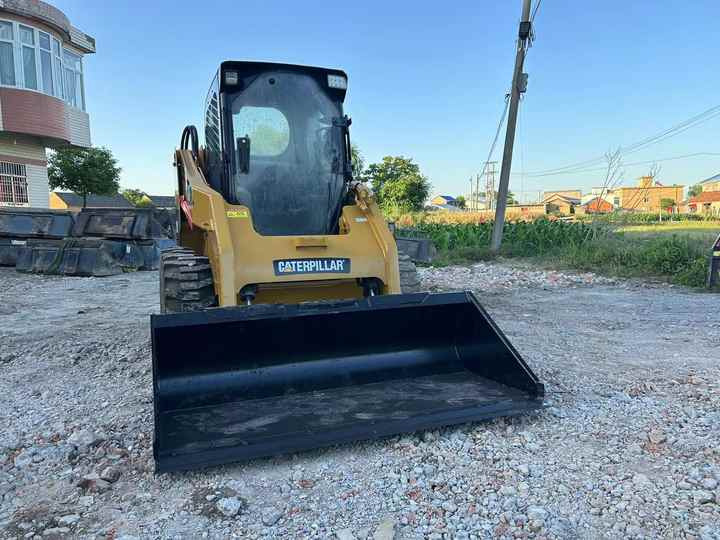Used Original Caterpillar 246c Skid Steer Loader for Sale Used Cat226b 246c 246d Skid Steer Loader - Smykový nakladač: obrázek 3 Used Original Caterpillar 246c Skid Steer Loader for Sale Used Cat226b 246c 246d Skid Steer Loader - Smykový nakladač: obrázek 3
