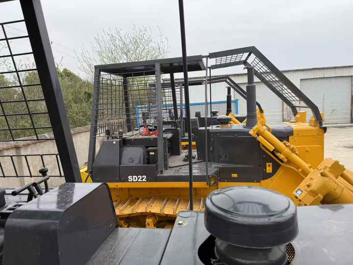 Used Shantui SD22 New Model Bulldozer Second Hand Machine Popular Brand Shantui Hydraulic Machinery - Buldozer: obrázek 2 Used Shantui SD22 New Model Bulldozer Second Hand Machine Popular Brand Shantui Hydraulic Machinery - Buldozer: obrázek 2