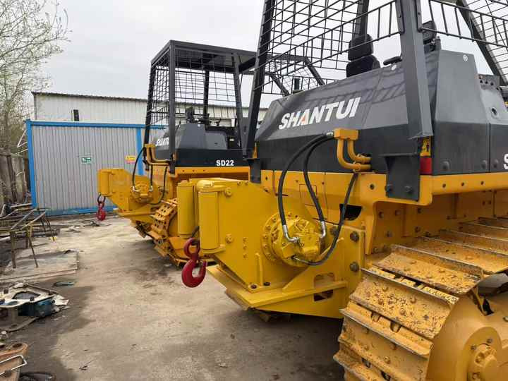 Used Shantui SD22 New Model Bulldozer Second Hand Machine Popular Brand Shantui Hydraulic Machinery - Buldozer: obrázek 3 Used Shantui SD22 New Model Bulldozer Second Hand Machine Popular Brand Shantui Hydraulic Machinery - Buldozer: obrázek 3