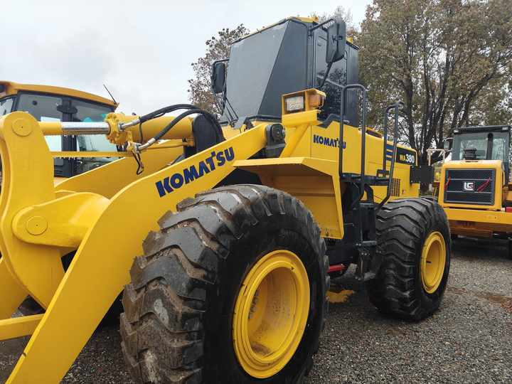 Used komatsu WA380-3 Wheel Loader Hot Sale Original Japan Brand Koamtsu Wheel Loader for Sale - Kolový nakladač: obrázek 4 Used komatsu WA380-3 Wheel Loader Hot Sale Original Japan Brand Koamtsu Wheel Loader for Sale - Kolový nakladač: obrázek 4