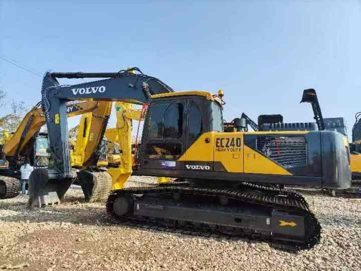 Rýpadlo Used volvo ec240 excavator for sale  korea brand volvo  ec210 240 250 290 300  excavator for sale: obrázek 6