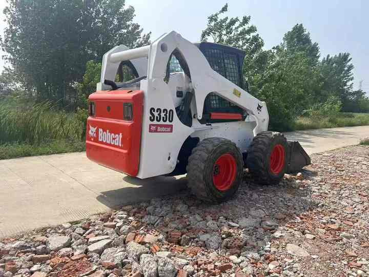 Very Low Price American Brand Used Bobcat S330 Skid Steer Loader with Superior Performance for Sale S160/S180/S300 in Stock - Smykový nakladač: obrázek 3 Very Low Price American Brand Used Bobcat S330 Skid Steer Loader with Superior Performance for Sale S160/S180/S300 in Stock - Smykový nakladač: obrázek 3