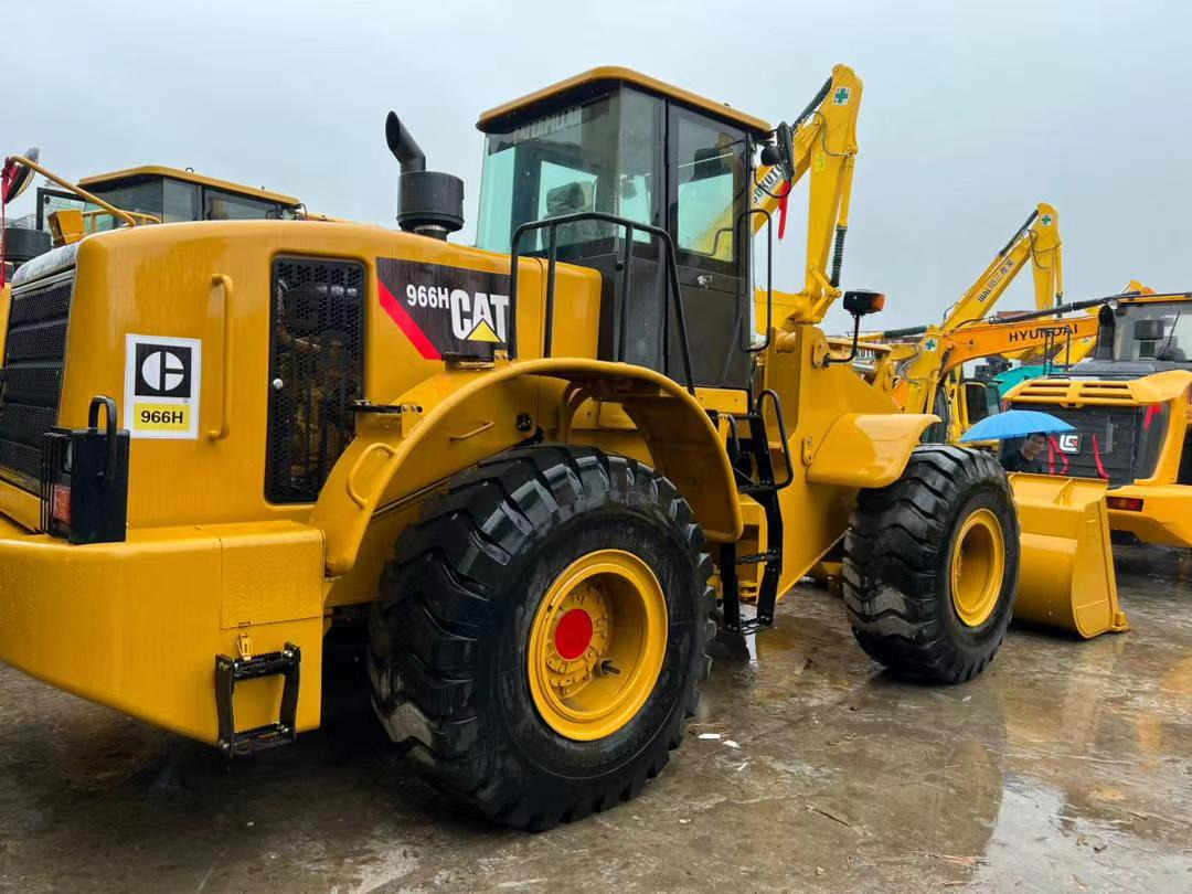 WHEEL LOADER Original Used CAT 966H Wheel Loader with High Performance on Sale Cat 966H Heavy Machinery Loader with Low Price - Kolový nakladač: obrázek 4 WHEEL LOADER Original Used CAT 966H Wheel Loader with High Performance on Sale Cat 966H Heavy Machinery Loader with Low Price - Kolový nakladač: obrázek 4