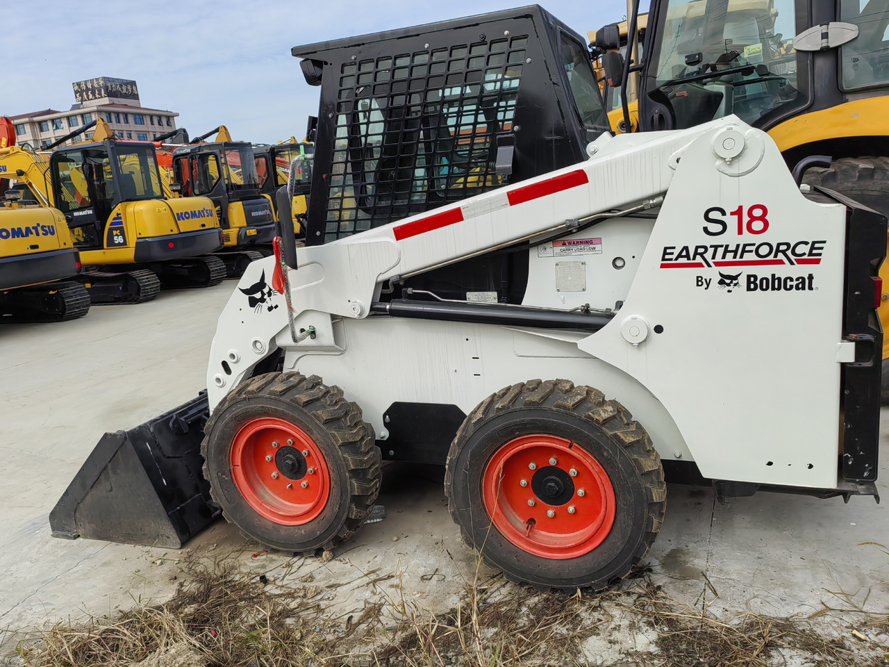 BOBCAT S18 - Smykový nakladač: obrázek 4 BOBCAT S18 - Smykový nakladač: obrázek 4