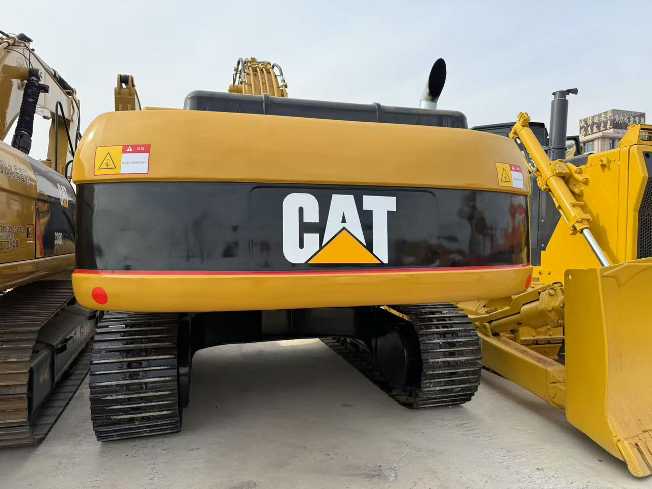 CATERPILLAR 330C - Pásové rýpadlo: obrázek 3 CATERPILLAR 330C - Pásové rýpadlo: obrázek 3