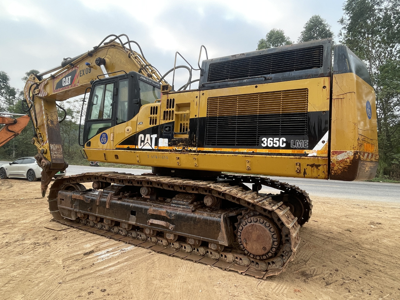 CATERPILLAR 365C - Pásové rýpadlo: obrázek 4 CATERPILLAR 365C - Pásové rýpadlo: obrázek 4