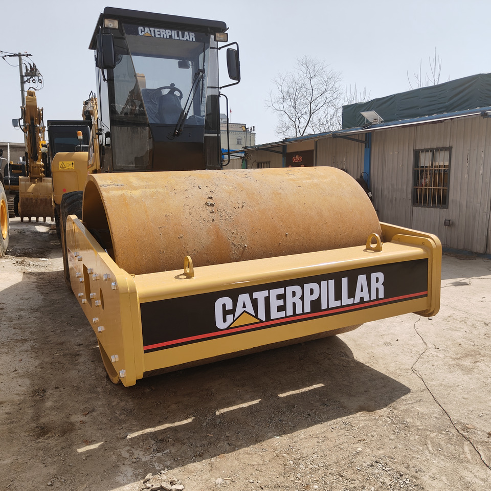 CATERPILLAR 683E - Silniční válec: obrázek 3 CATERPILLAR 683E - Silniční válec: obrázek 3
