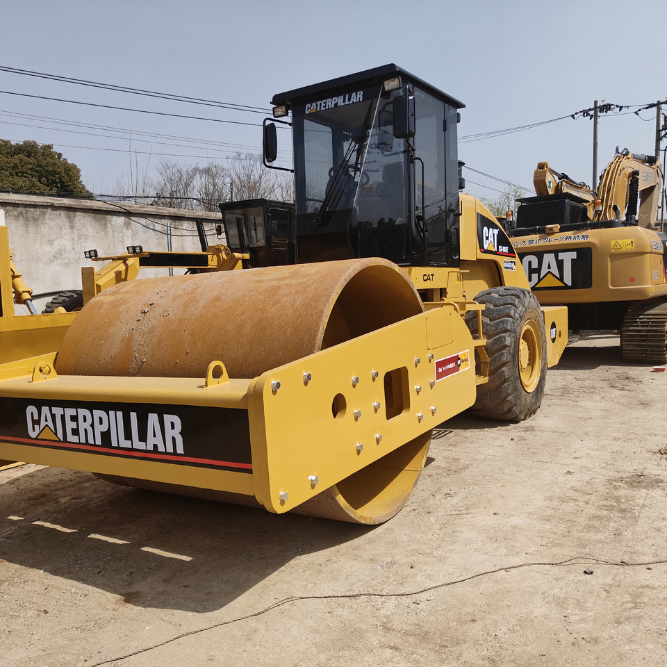 CATERPILLAR 683E - Silniční válec: obrázek 2 CATERPILLAR 683E - Silniční válec: obrázek 2