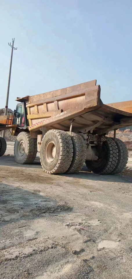 CATERPILLAR 773D - Sklápěč: obrázek 4 CATERPILLAR 773D - Sklápěč: obrázek 4