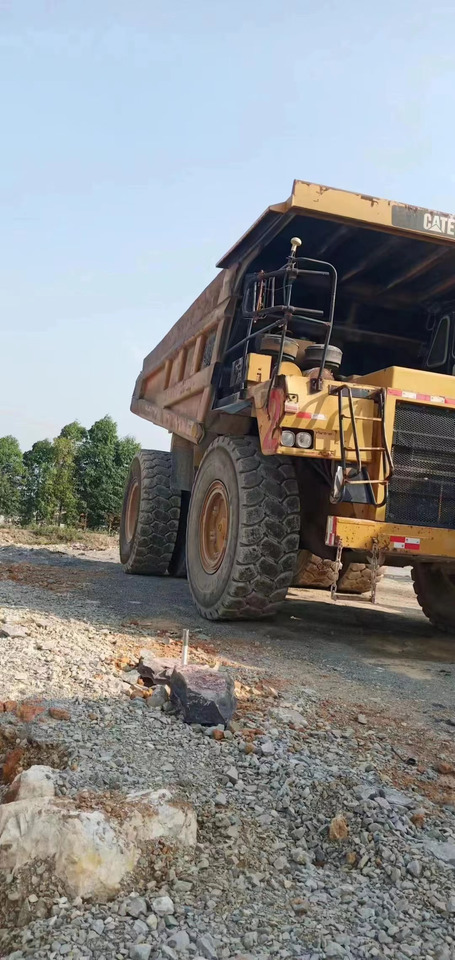 CATERPILLAR 773D - Sklápěč: obrázek 3 CATERPILLAR 773D - Sklápěč: obrázek 3