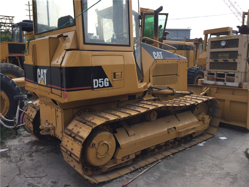 CATERPILLAR D5G - Buldozer: obrázek 2 CATERPILLAR D5G - Buldozer: obrázek 2