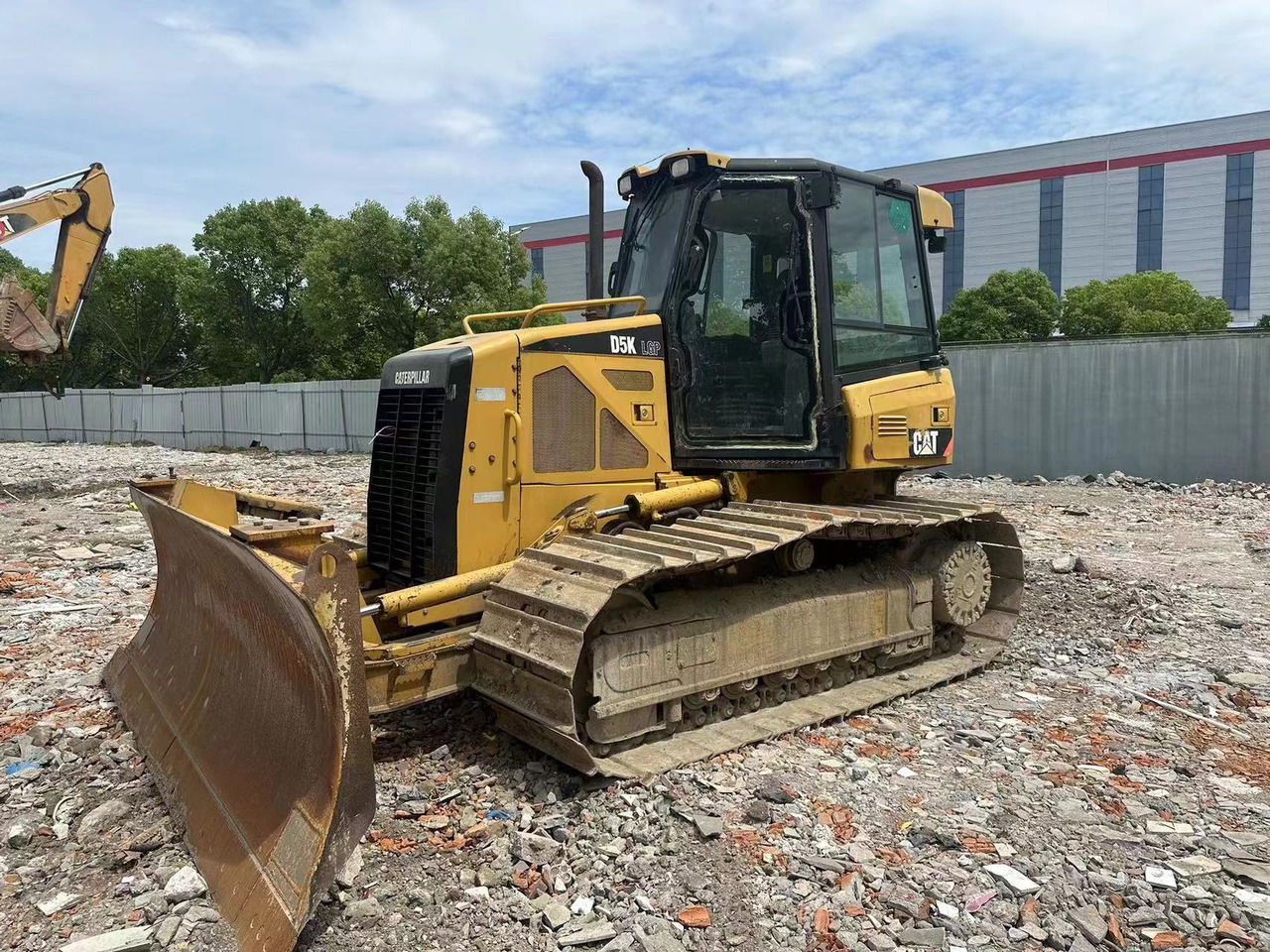 CATERPILLAR D5K - Buldozer: obrázek 2 CATERPILLAR D5K - Buldozer: obrázek 2