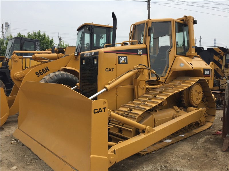 CATERPILLAR D6N - Buldozer: obrázek 1 CATERPILLAR D6N - Buldozer: obrázek 1