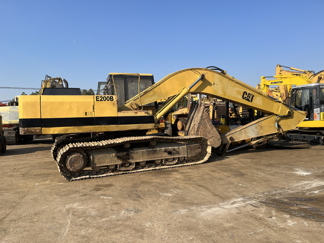 CATERPILLAR E200 - Pásové rýpadlo: obrázek 1 CATERPILLAR E200 - Pásové rýpadlo: obrázek 1