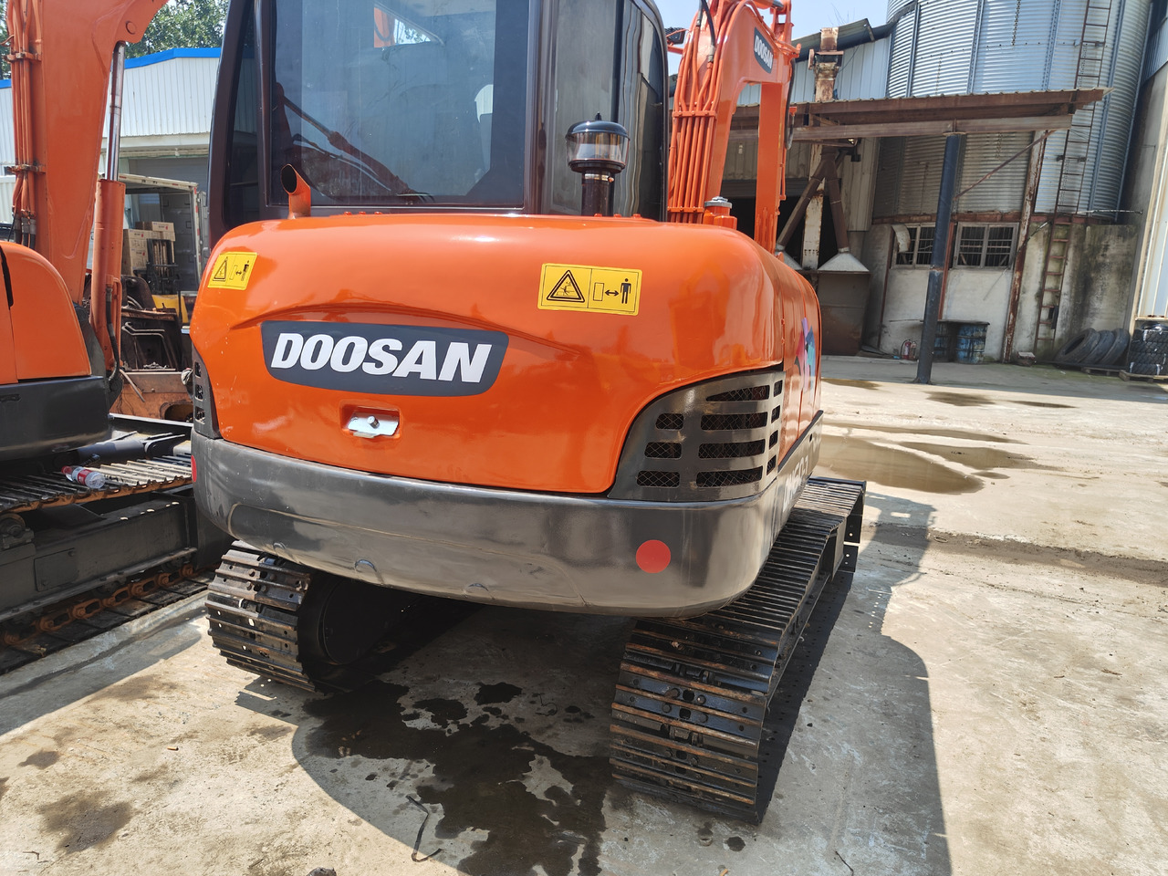 DOOSAN DH60-7 - Pásové rýpadlo: obrázek 3 DOOSAN DH60-7 - Pásové rýpadlo: obrázek 3