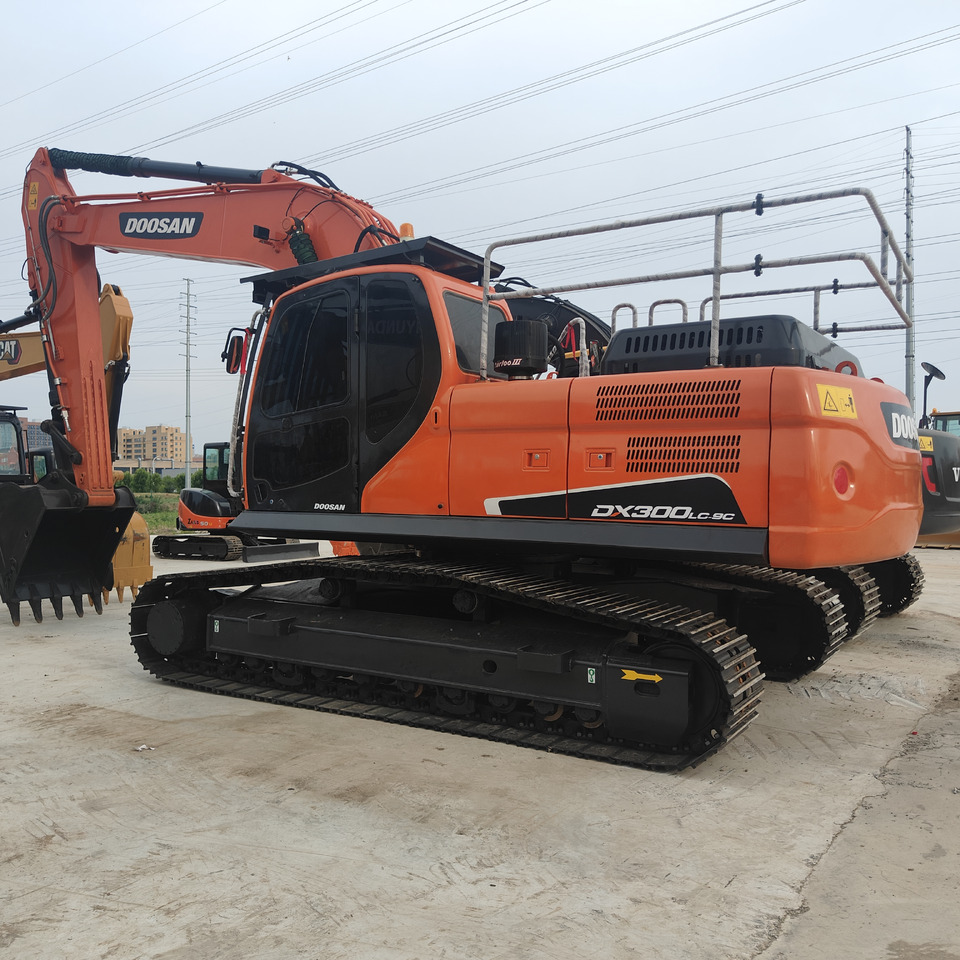 DOOSAN DX300LC-9C - Pásové rýpadlo: obrázek 2 DOOSAN DX300LC-9C - Pásové rýpadlo: obrázek 2