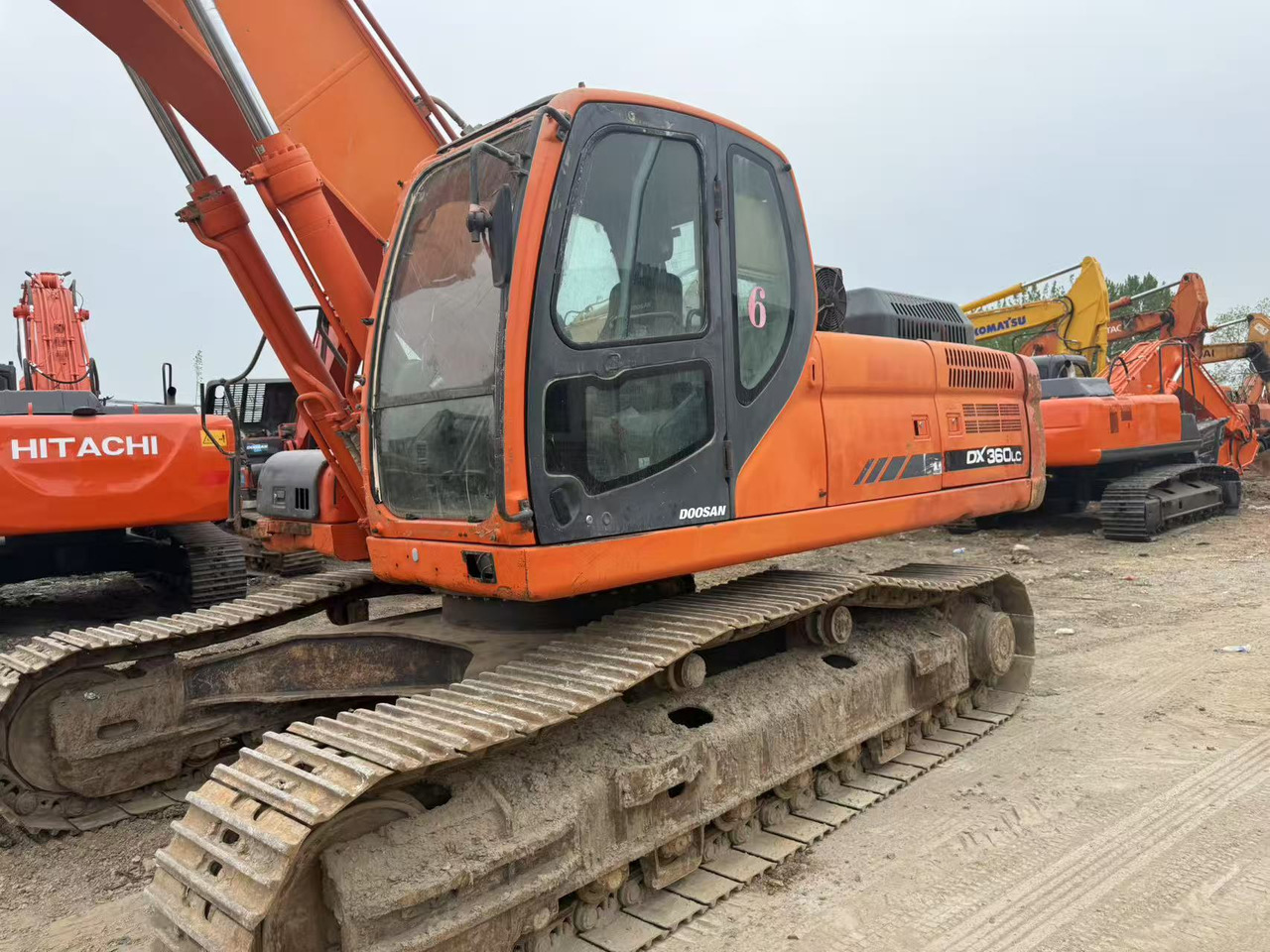 DOOSAN DX360LC - Pásové rýpadlo: obrázek 4 DOOSAN DX360LC - Pásové rýpadlo: obrázek 4