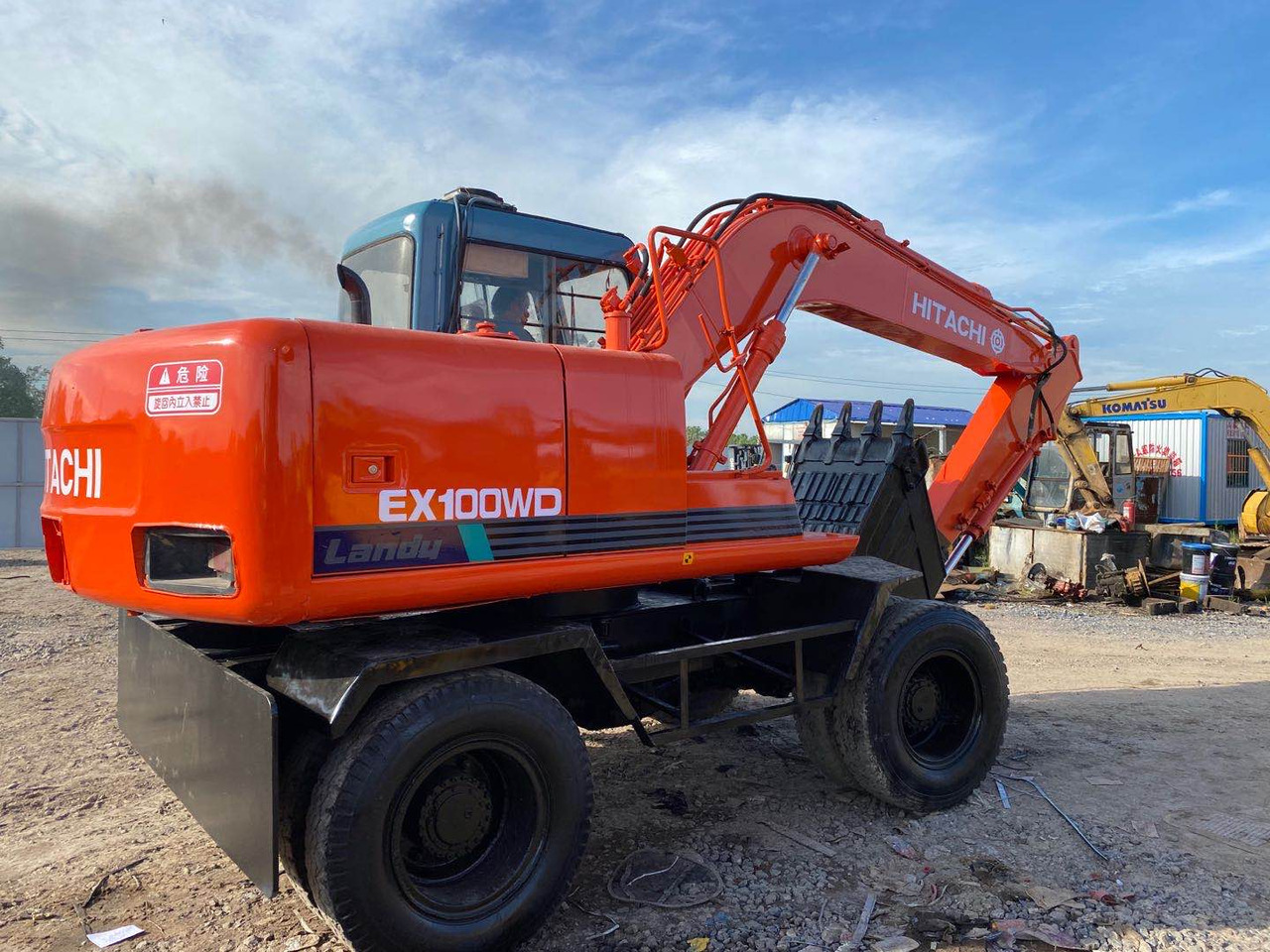 HITACHI EX100WD - Kolesové rýpadlo: obrázek 3 HITACHI EX100WD - Kolesové rýpadlo: obrázek 3